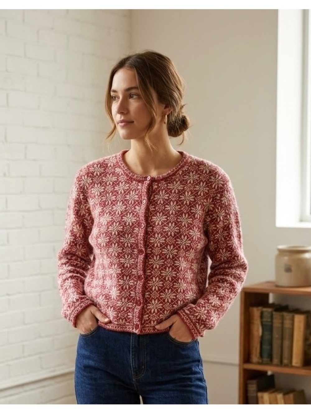 Vintage Paul Harris Design Red and White Floral Knit Cardigan Sweater Size L
